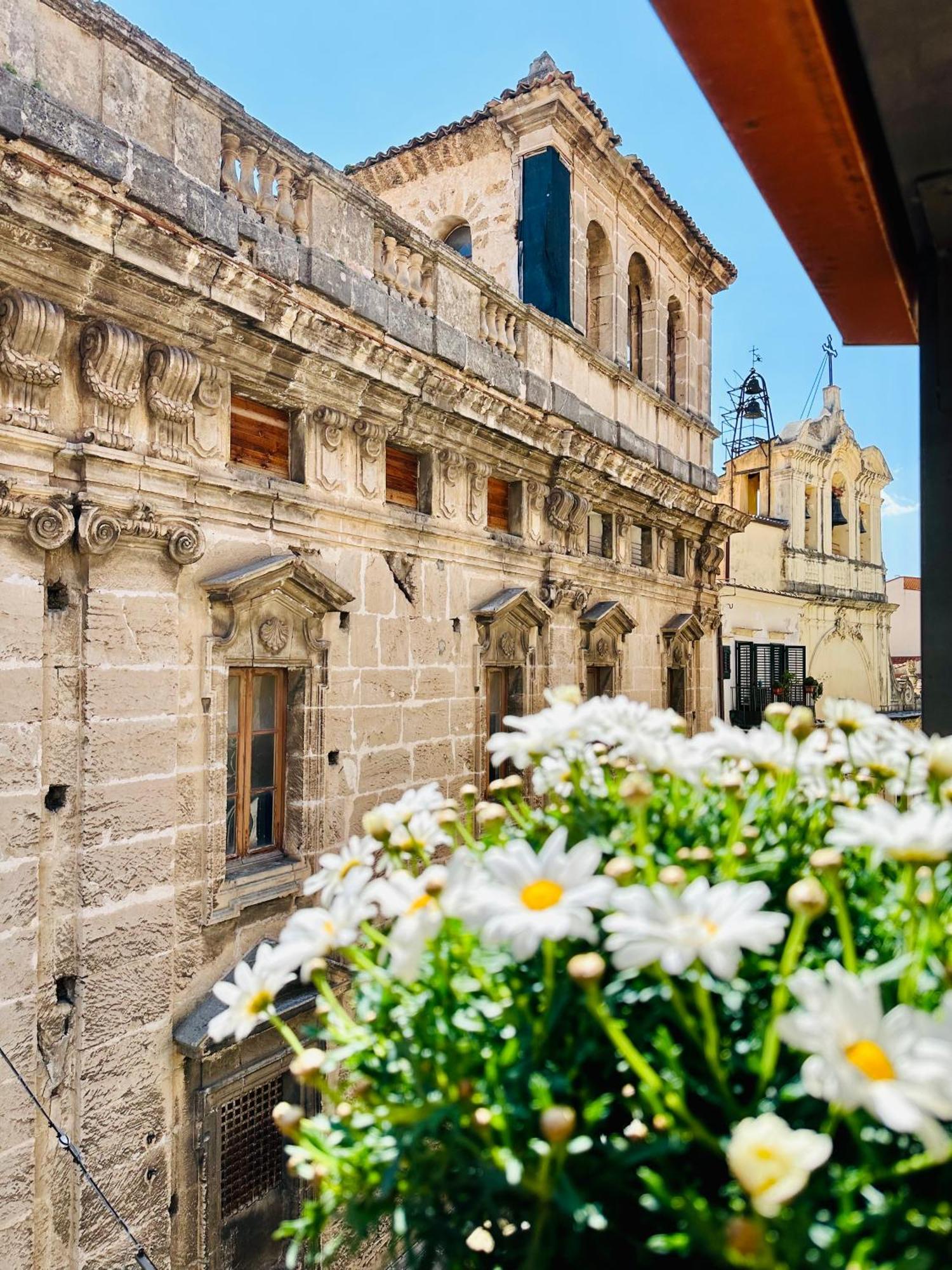 مبيت وإفطار مونريالي Casa Lilla المظهر الخارجي الصورة